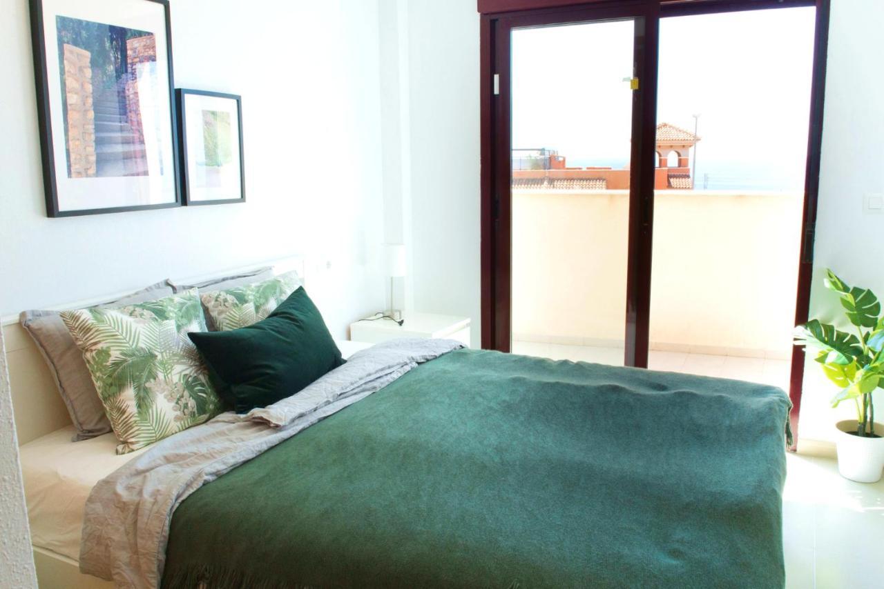 Sea View Mojon Hills Apartment *
